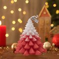 thumbnail image 4 of Bougies de Noël Feuilles Rouges Sapins de Noël Chauds pour Familles Ou Collègues et Ils Profitent d'Une Atmosphère Confortable et d'Une Fragrance Agréable, 4 of 6