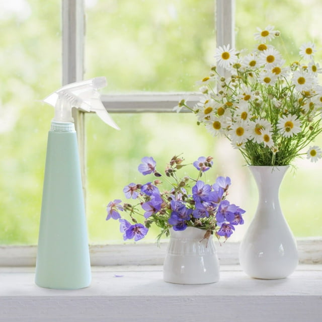 Watering Cans for Gardening Practical Hand Sprinkling Kettle with Candy Color Finish for Delicate Care
