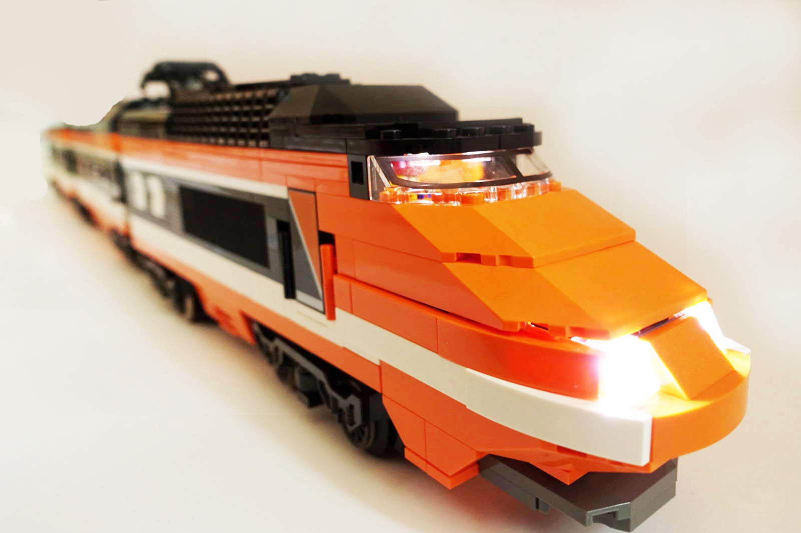 LEGO Horizon Express TGV train review 10233 