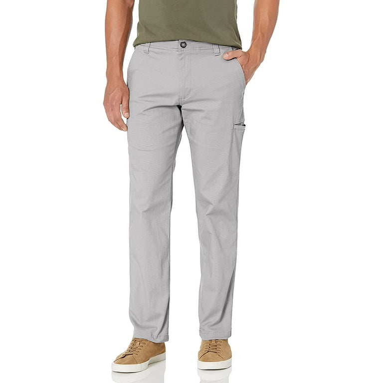 Men's Extreme Motion Straight Fit Cargo Pant in Frontier Olive