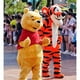 thumbnail image 4 of Disfraz de mascota de oso Pooh de Disney, personaje de dibujos animados, oso Winnie, divertido traje de cosplay, disfraz publicitario para fiesta de carnaval, 4 of 5