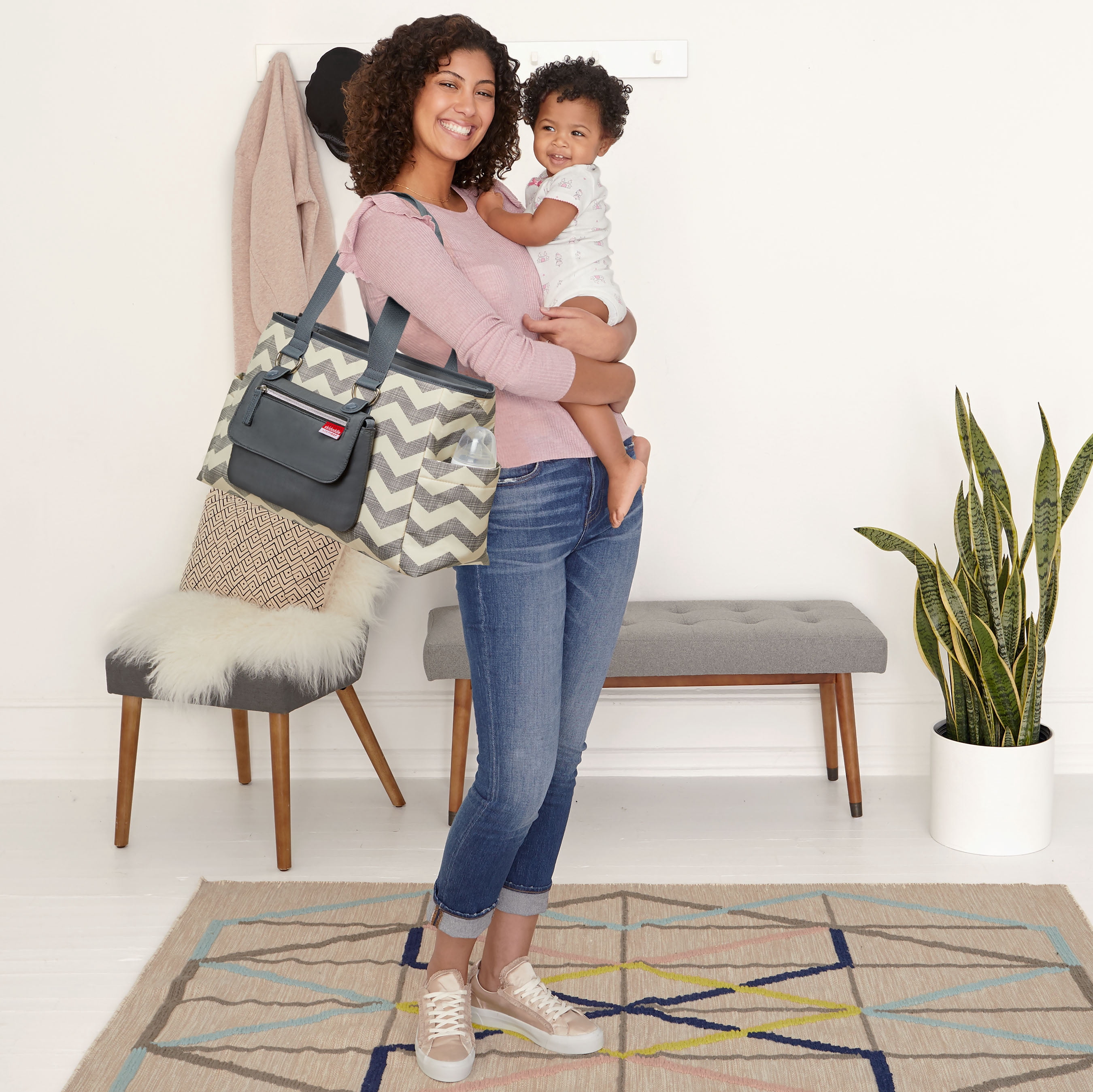 Skidaddle Adjustable Shoulder Strap Included Changing Pad Tote Diaper Bags, Chevron Grey and White