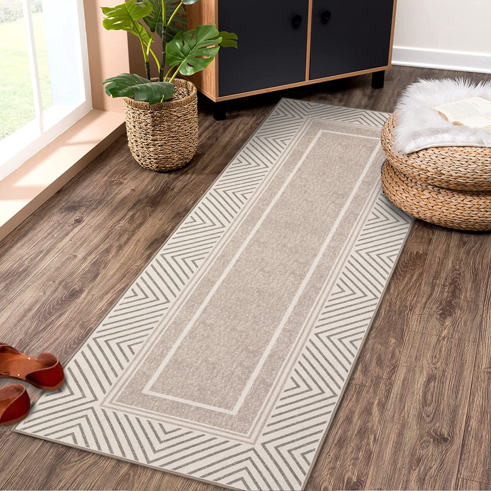 HOMERRY Geometric bordered Runner Rug 2' x 6'&nbsp;for Living Room Floor Cover for Hallway, Brown