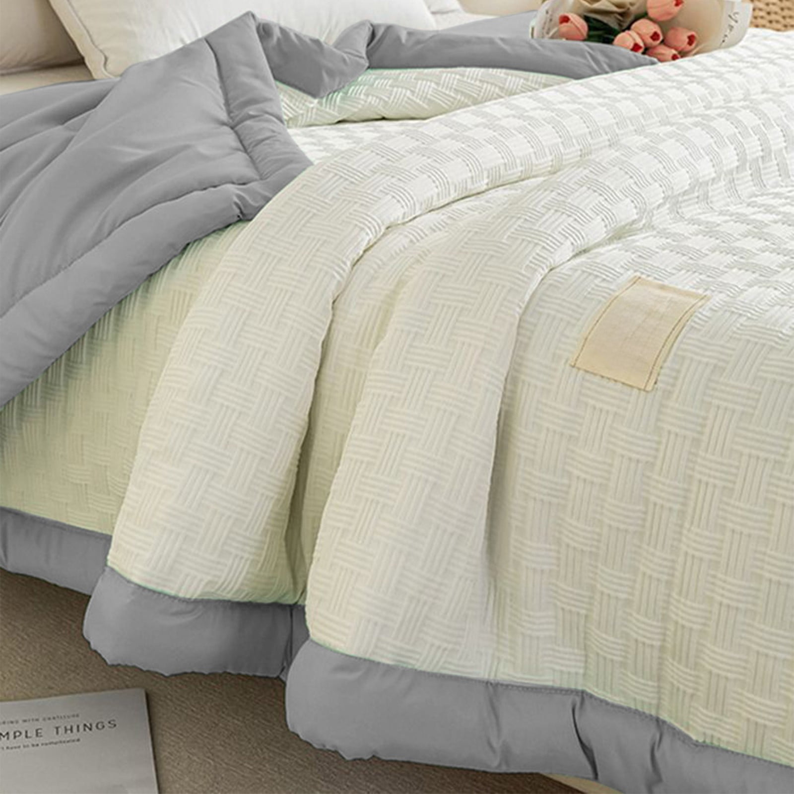 YiJuHui Cooling Blanket for Summer, Lightweight Breathable Quilt, Double Layer Yarn Washable Air Conditioner Bedding, Soft Cool Feeling for Hot Sleepers, All Season Comforter Alternative