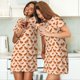thumbnail image 4 of Easygdp Hot Dog 2 Camisón de manga corta para mujer, informal, estampado, 4 of 6