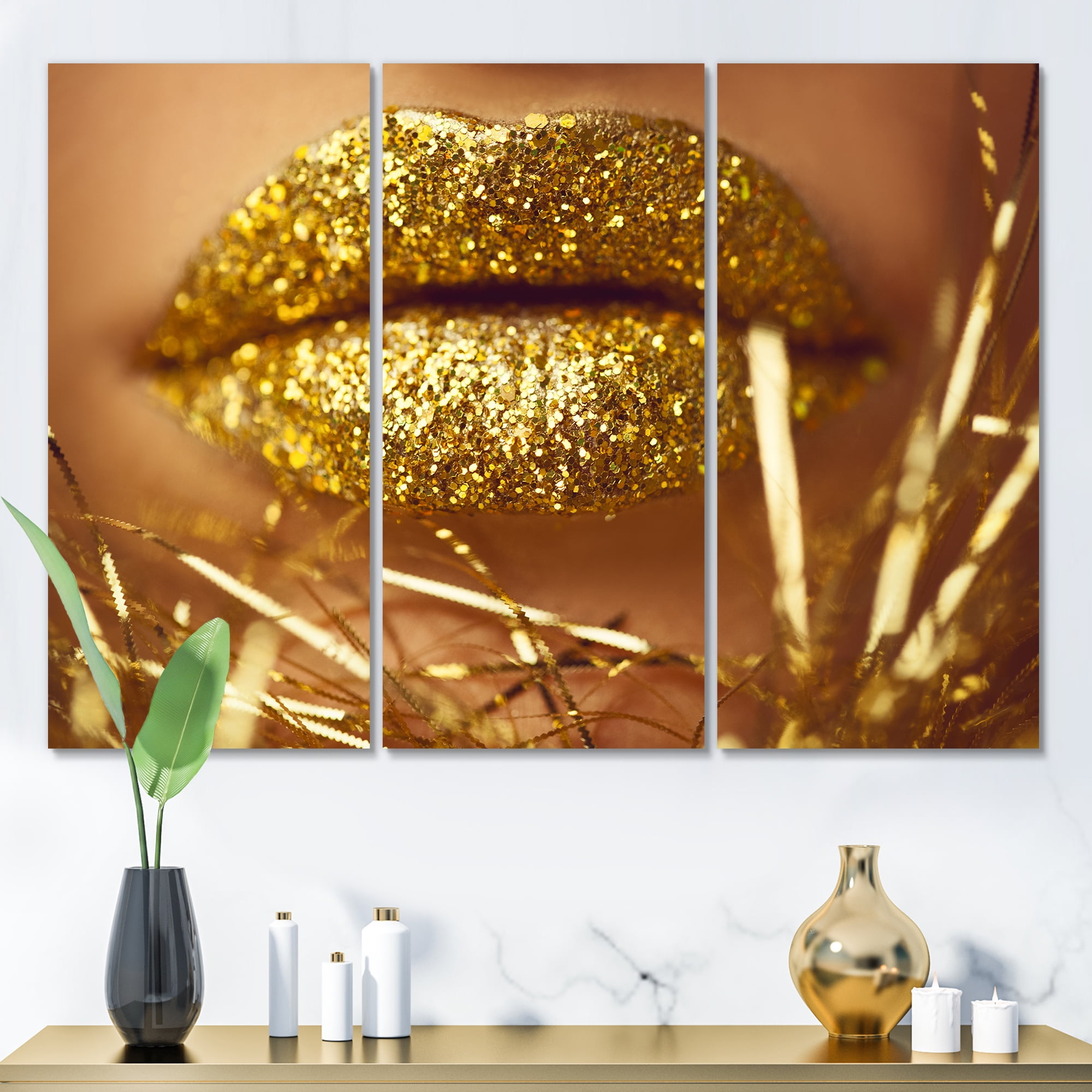 Designart ' Golden Female Lips ' Modern Canvas Wall Art Print