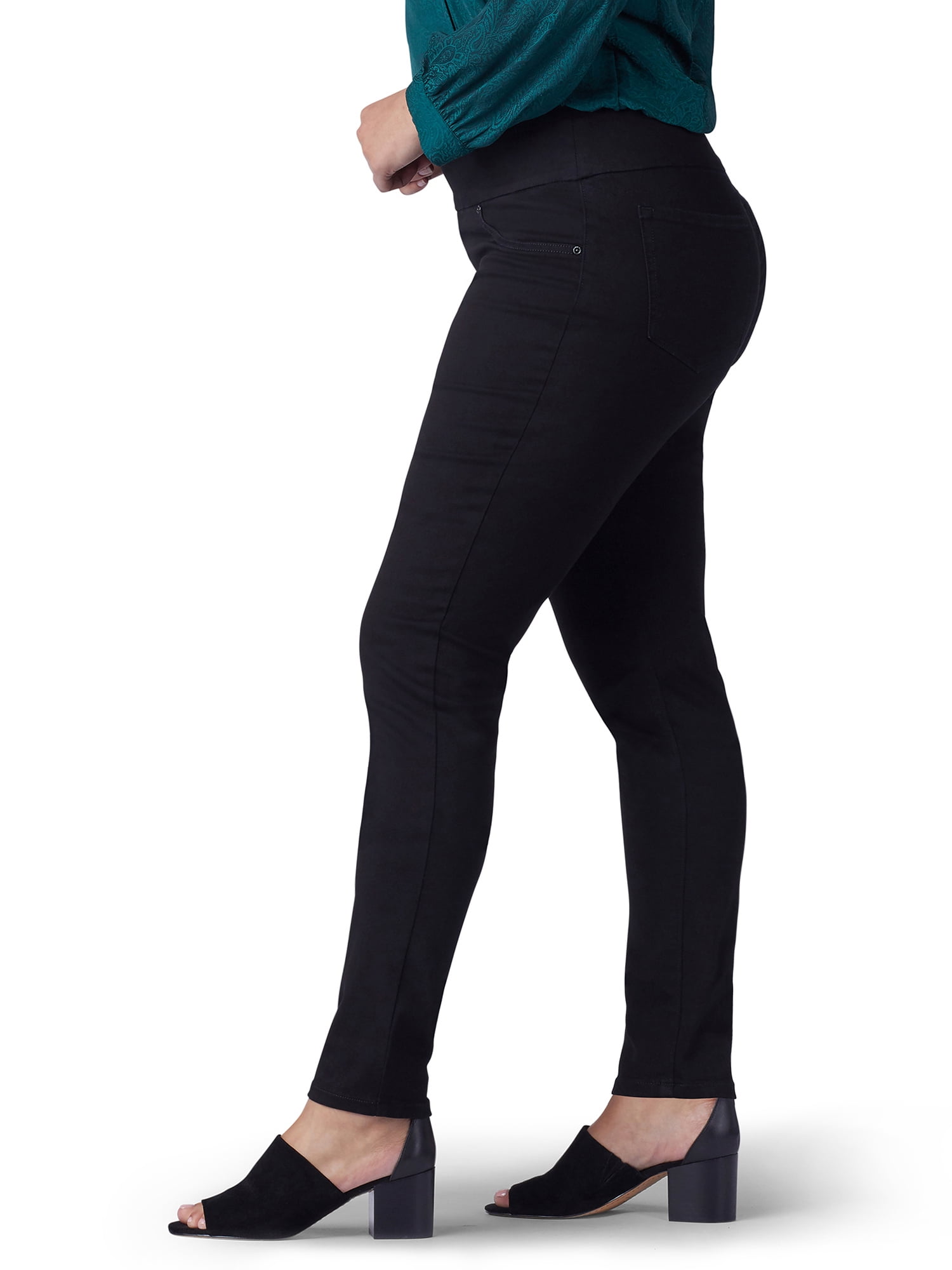 Lee Women's Plus Size Sculpting Slim Fit Skinny Pull On Jean