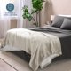 thumbnail image 4 of Manta de cama de felpa Sherpa Bare Home matrimonial/queen color ostra, 4 of 6