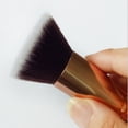 thumbnail image 4 of Brocha de maquillaje de lujo rosa con parte superior plana, herramienta de belleza para contorno, crema líquida, polvos, base de maquillaje, 4 of 5