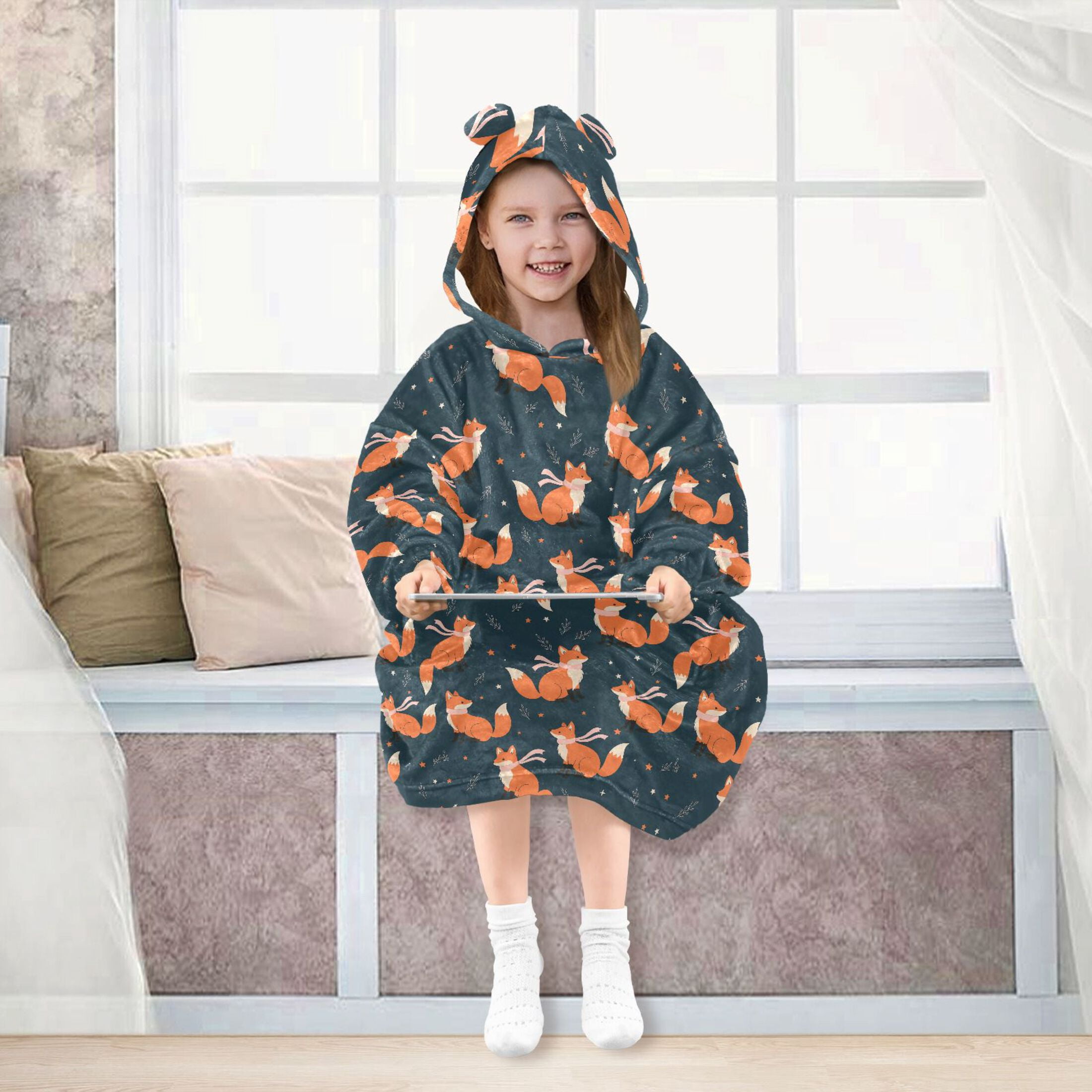 Wearable Blanket Hoodie for Kids Fox with Scarf Flannel Hooded Blanket with Pockets and Sleeves Suitable for Boys and Girls