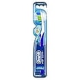 thumbnail image 2 of Oral-B Advantage Complete Deep Clean Toothbrush Medium - 1 Each, 2 of 3