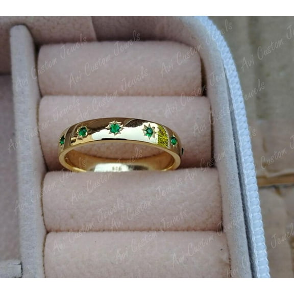 Gold Emerald Star Band Ring – Minimal Celestial Stackable Ring - Handmade Emerald Star Ring – Minimal Gold Anniversary Band