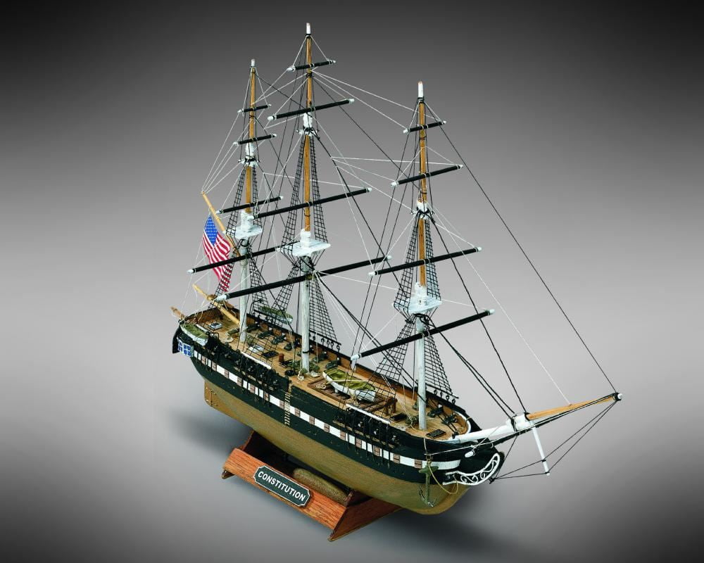 Mamoli MM64 USS Constitution Wooden model kit with precarved hull Scale 1/330 Length 10.8