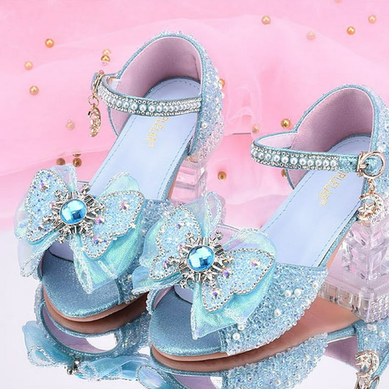 PRINCESS*¨*-a 18K White Gold Princess Cut Hand Engraved and Milgrain Vintage Solitai