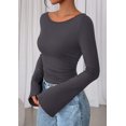thumbnail image 3 of Camiseta PRETTYGARDEN Otoño 2025 Crop Top de Manga Campana en Gris Oscuro M, 3 of 8