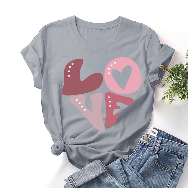 Styesk T-Shirts pour Femmes Saint-Valentin Graphique Décontracté Grande Taille Hauts Imprimé Cœur Hauts de Sortie Confortables Doux Col Rond T-Shirts Chandail Mode Léger Manches Courtes T-shirt