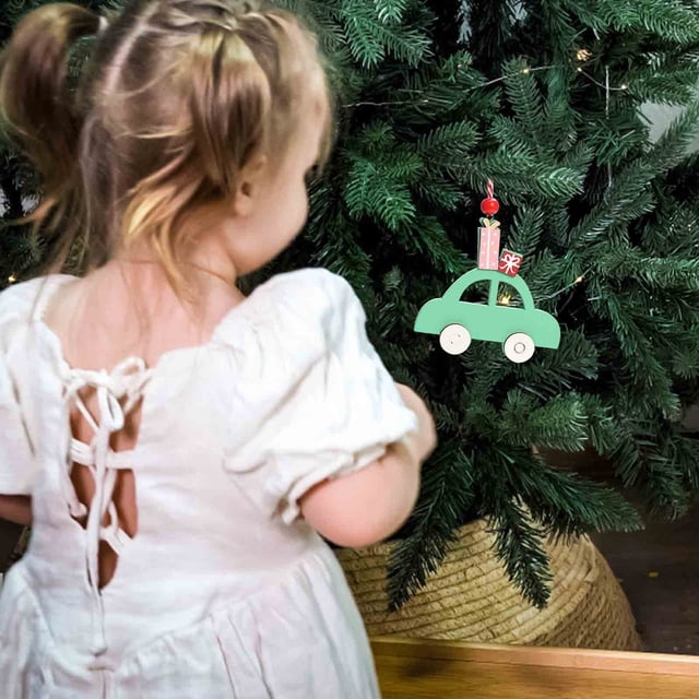 Fiudx Colgante Navideño de Madera, Decoración Navideña Única, Adorno Colgante Versátil, Multiusos, Ideal para Espejo Retrovisor de Coche o Árbol, Regalo Ideal para La Familia, Tamaño 9 X 8,5 Cm.