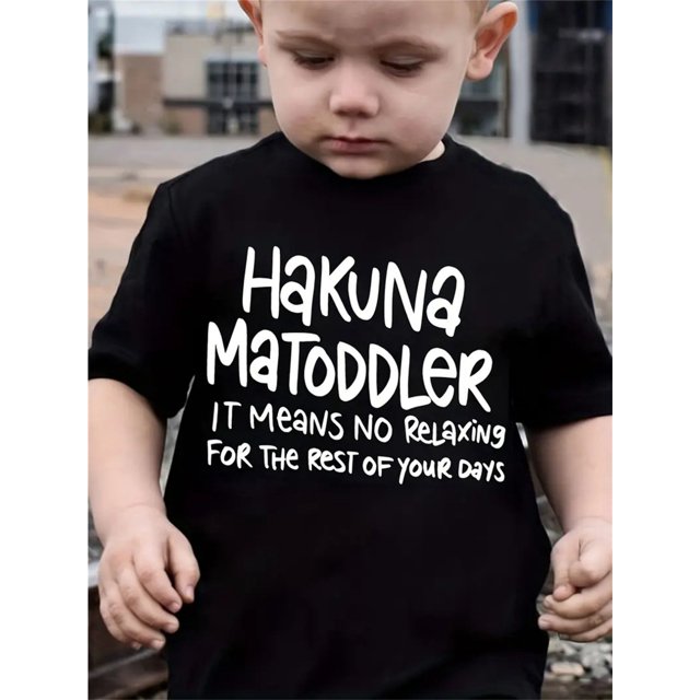 Hakuna Matilda's Fault" Youngsters' T-Shirt - Cool Letter Print, Black Short Sleeve Crew Neck Tee for Boys, Soft Cotton Fabric, Perfect for Spring/Summer/Fall Casual Wear, Playful Apparel | Casual Ro