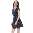 thumbnail image 3 of Vestido Floral Allegra K de Manga Corta con Cinturón y Cuello en V Cruzado para Mujer Talla S Azul, 3 of 6