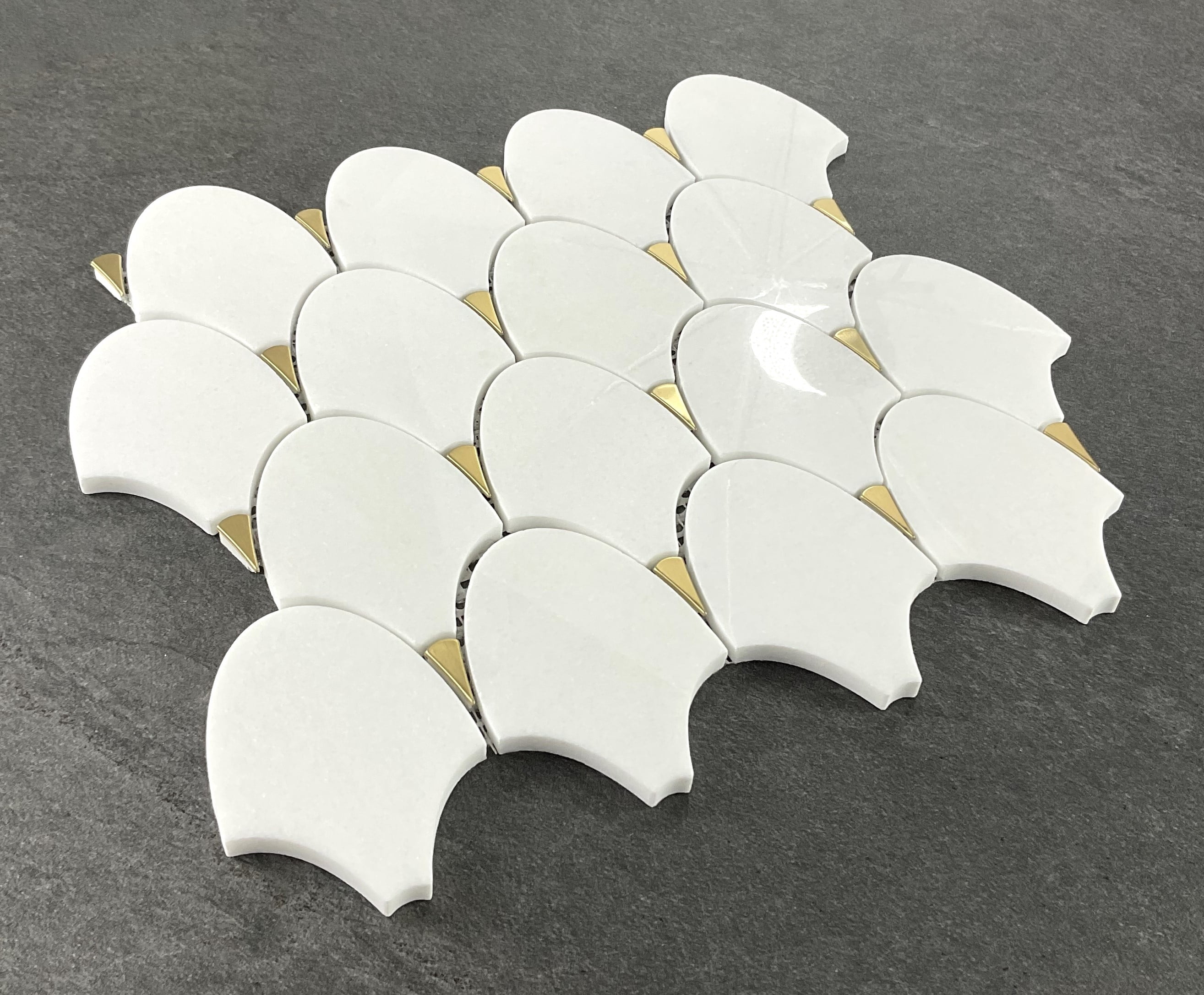 Fan Shape - Thassos White With Gold Metal Mosaic Tile - Case (10 Sheets)