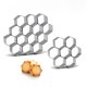 thumbnail image 4 of Gadgets de Hornear Únicos Mini Molde de Corte Hexagonal de Panal de Acero Inoxidable para el Hogar Fritir Y Hornear Herramientas Pequeñas, 4 of 4