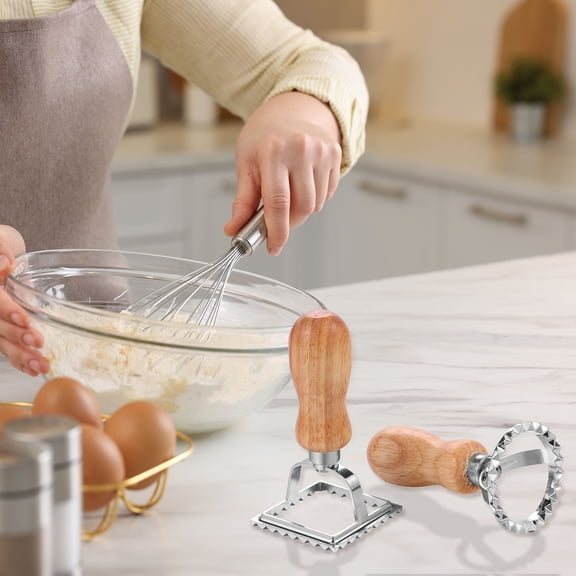 AEVXKHI 11PCS Pasta Making Tools Kit, Efficient Pasta Making Set with Wooden Threaded Rolling Pin, Gnocchi Board Dough Cutter Dumpling Maker, Ravioli Pasta Maker Set for Kitchen