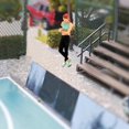thumbnail image 4 of 1/64 personaje Diorama and boy modelo calle ferrocarril disposición para Siku , Auriculares verde auriculares mujer verde, 4 of 8
