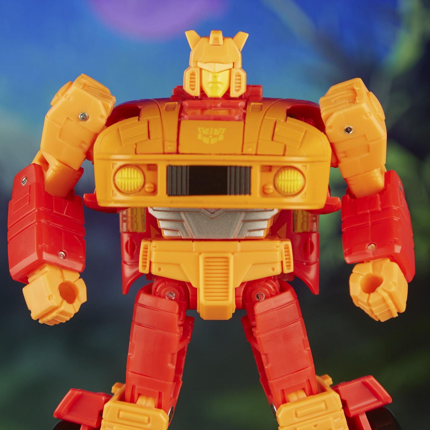 Transformers Toys Legacy: Evolution G2 Universe Autobot Jazz Toy, 5.5-inch, Action Figure For Boys And Girls Ages 8 And Up