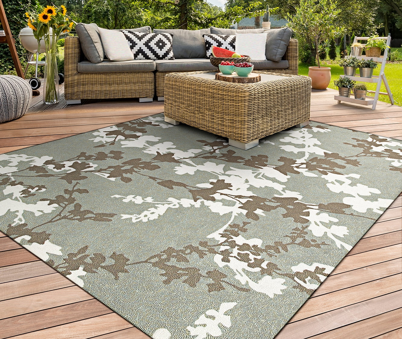 Couristan Covington Willow Branch Rug, Sage/Ivory