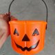 thumbnail image 4 of Accesorios decorativos de Halloween para bares con temática de calabazas. Barril de calabaza con brillo fantasmal, perfecto para fiestas., 4 of 5