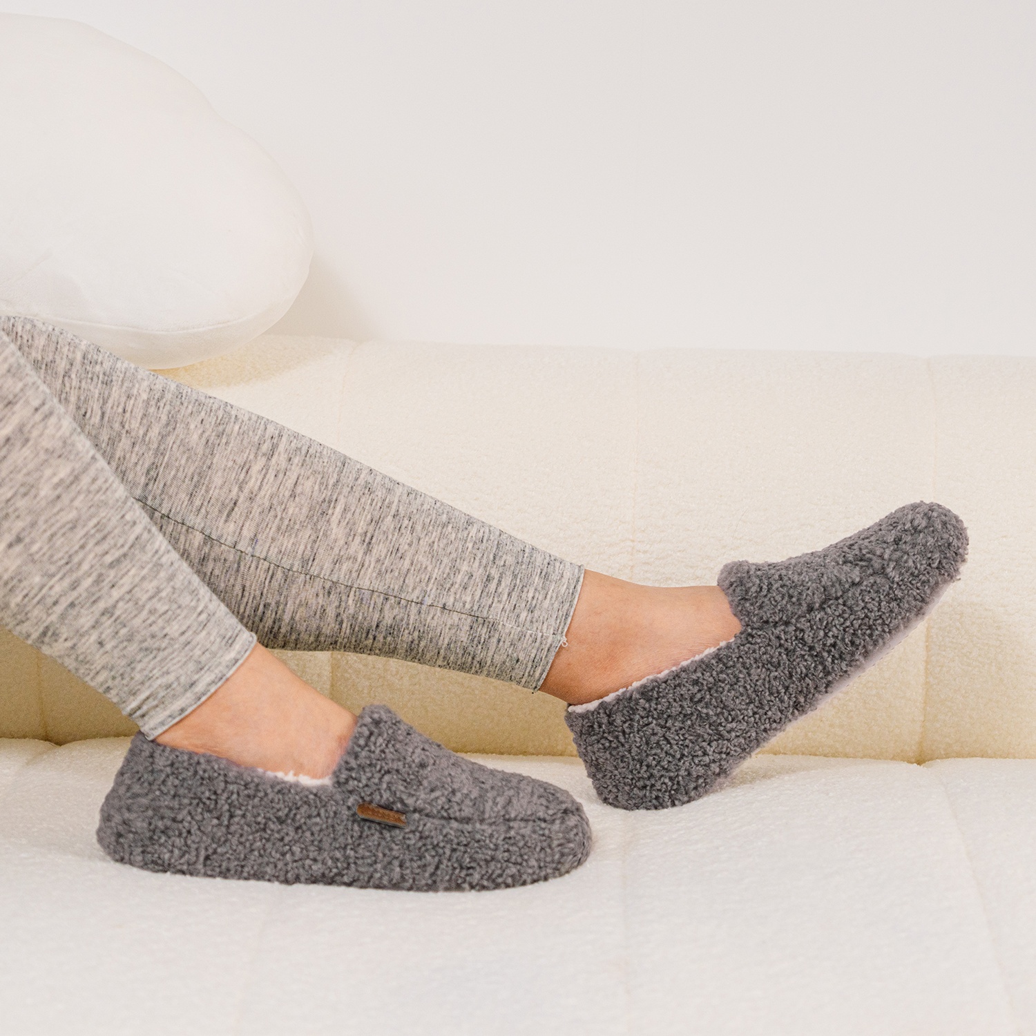LongBay Women's Fuzzy Shearling Memory Foam Slippers photo 2