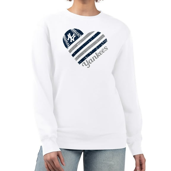 Women's G-III 4Her by Carl Banks White New York Yankees Heart Logo Fleece Pullover Sweatshirt
