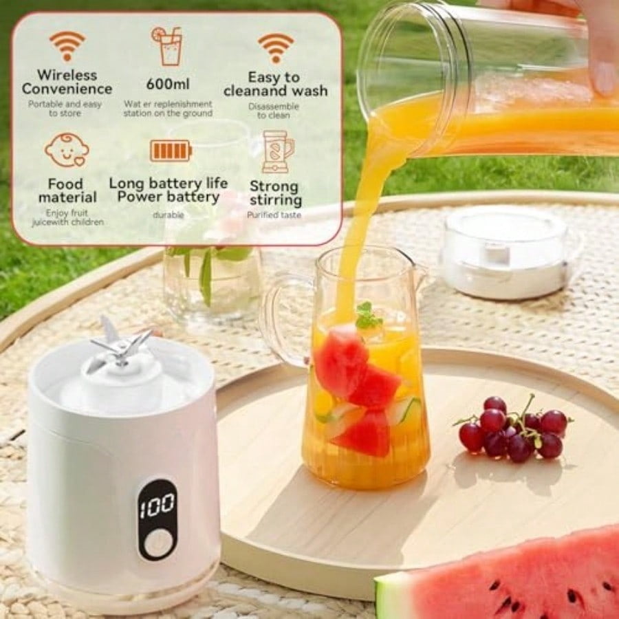 Portable Personal Electric USB Juicer 600ML Mini Blender Portable Blender For Shakes and Smoothies juice 12 Blades Great for Mixing Compact Convenient and Versatile white