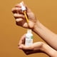 thumbnail image 2 of Suero de Vitamina C InstaNatural con Ácido Hialurónico y Vitamina E Fórmula Reductora Antiarrugas 1 Fl Oz InstaNatural IN-5467664, 2 of 2