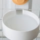thumbnail image 4 of Jaula para mascotas con dispensador de agua y comida suspendido, bebedero automático para gatos, perros y conejos, color blanco perla., 4 of 6