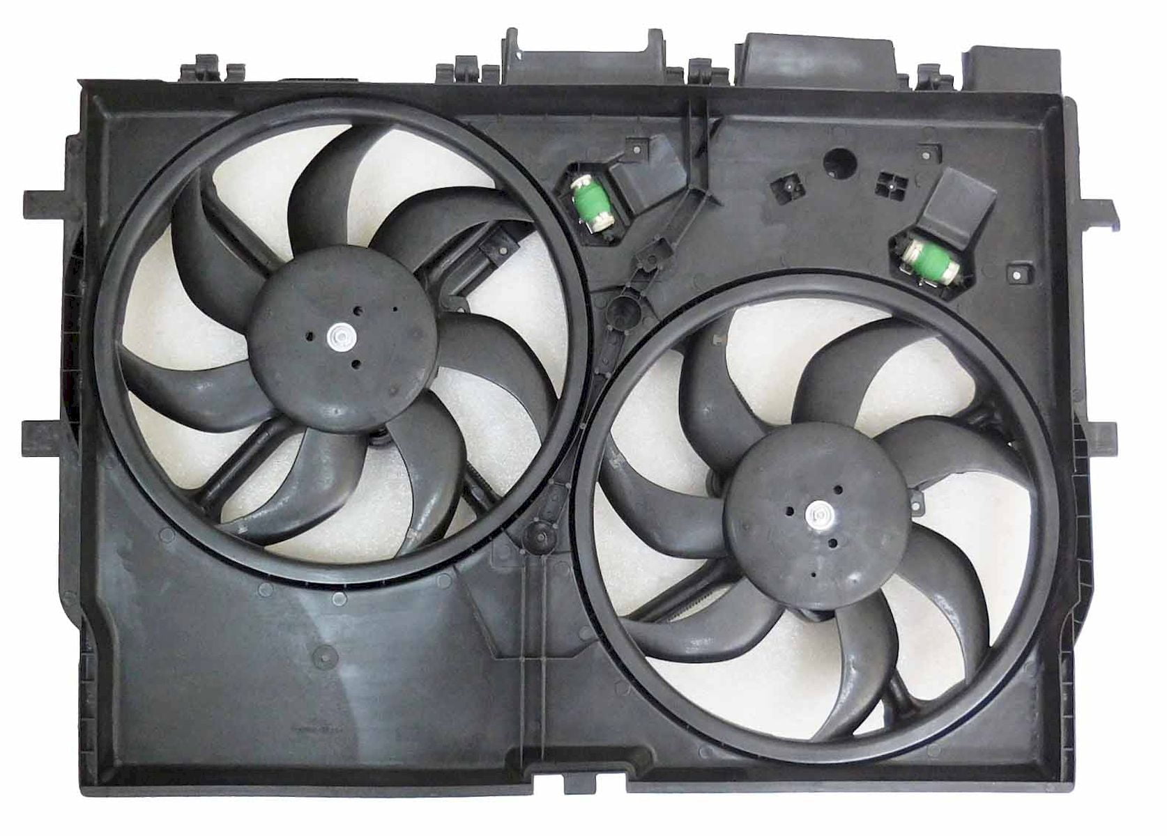OE Compatible/Replacement Cooling Fan Assy 3.0L L4 For RAM 