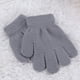 thumbnail image 3 of GOOHOCHY Guantes para niños Modelos de otoño e invierno Tejidos de color sólido con cinco dedos Guantes cálidos de 4 a 12 años (gris), 3 of 7