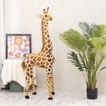 thumbnail image 4 of Set de animales de peluche BRINJOY con jirafa gigante con pájaro, cesta y hojas, 4 of 9