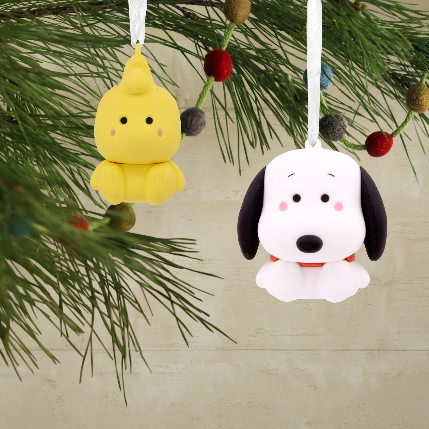 Hallmark Christmas Ornaments (Better Together Peanuts Snoopy and Woodstock Magnetic), Set of 2