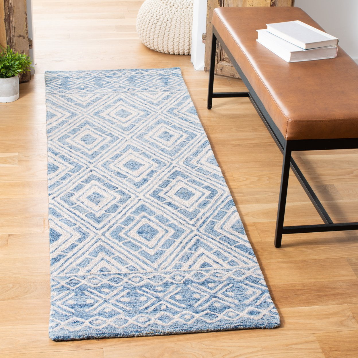 SAFAVIEH Micro-Loop Chris Geometric Diamonds Wool Runner Rug, Blue/Ivory, 2'3" x 7'