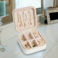 thumbnail image 2 of Estuche organizador de joyas Sunnimix de viaje impermeable PU, 2 of 8