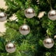 thumbnail image 5 of Conjunto de Ornamentos de Navidad Dibujado a Mano Bola de Navidad de Plástico Galvanizado Salzo Copo de Nieve Pintado Bola Conjunto de 6 Piezas de Decoraciones Colgantes, 5 of 6