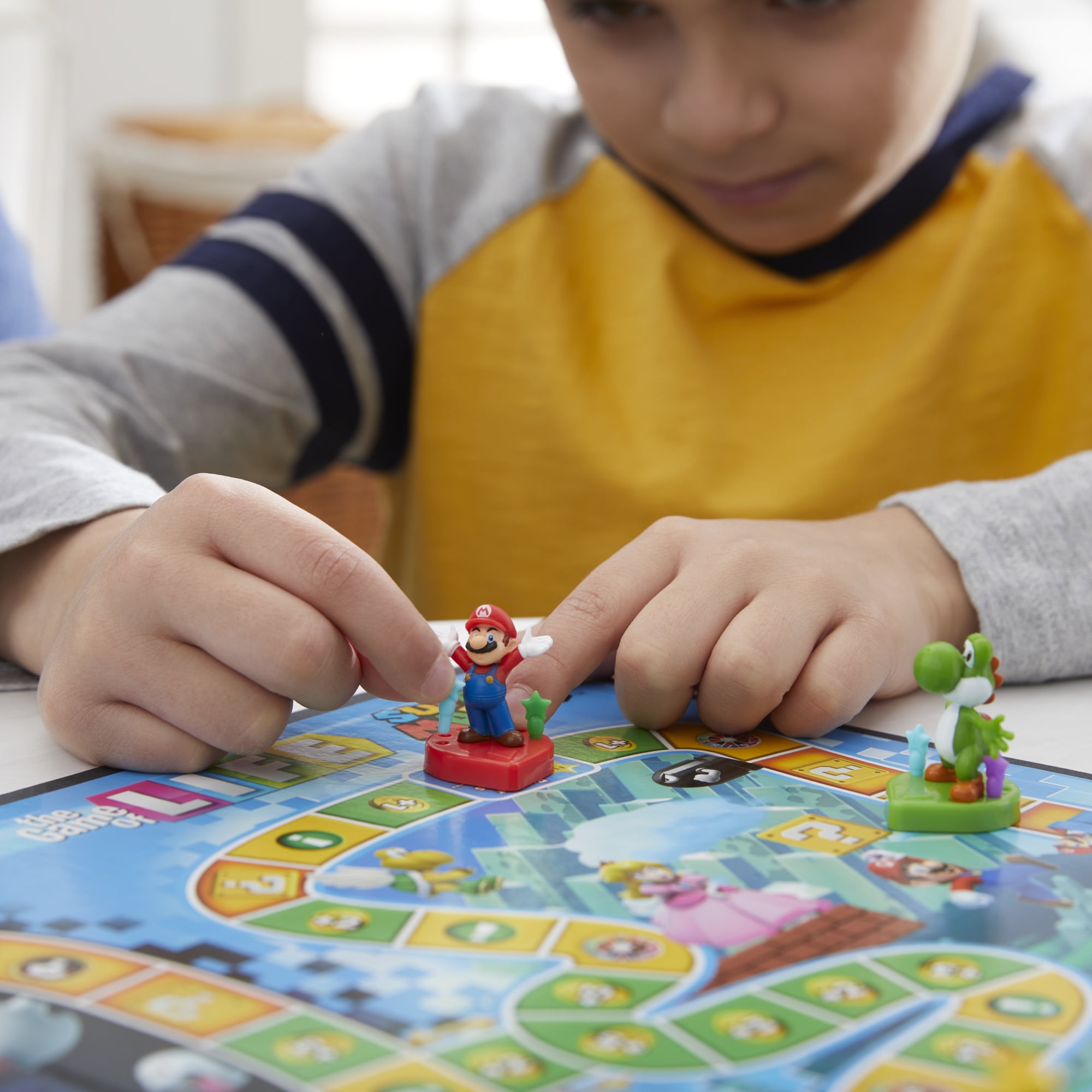  Hasbro Gaming The Game of Life: Super Mario Edition