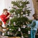 thumbnail image 5 of Colgante de decoración navideña 2D acrílico con dibujos animados de muñeco de nieve de Navidad para el hogar, jardín, árbol de Navidad, decoración de fiesta, 5 of 5