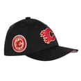 thumbnail image 1 of Chapeau Ajustable de Podium de Repêchage pour Jeunes Calgary Flames LNH, 1 of 4