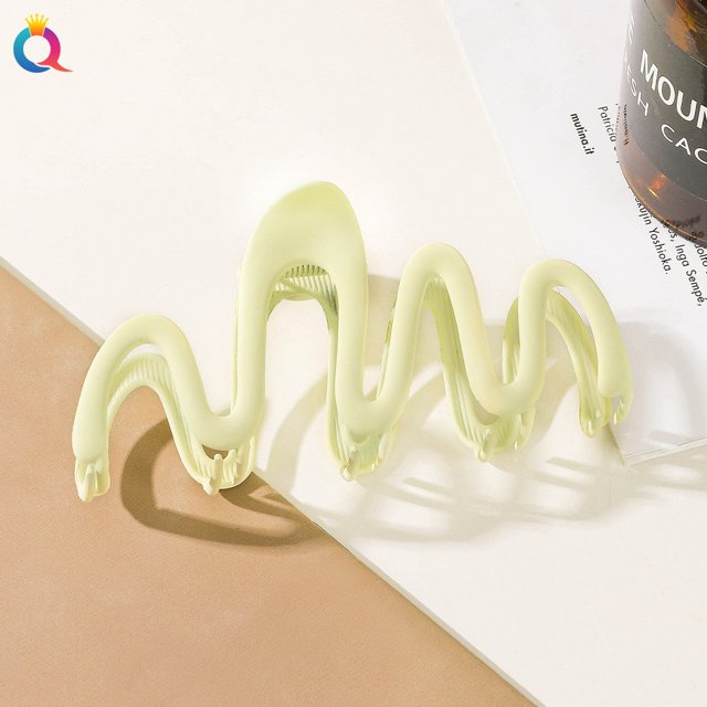 Xihbxyly Artículos en liquidación para mujeres Horribles contaminantes metálicos en serpentina y diseño detiburón para mujer, pinza para pelotón en calidad