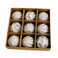 thumbnail image 2 of Juego de 9 bolas decorativas navideñas Macarena Plata, 2 of 8