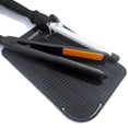 thumbnail image 1 of Alfombrilla grande resistente al calor para rizadores, planchas de pelo, planchas y otros utensilios de peinado (28 x 19 cm), color negro, 1 of 5