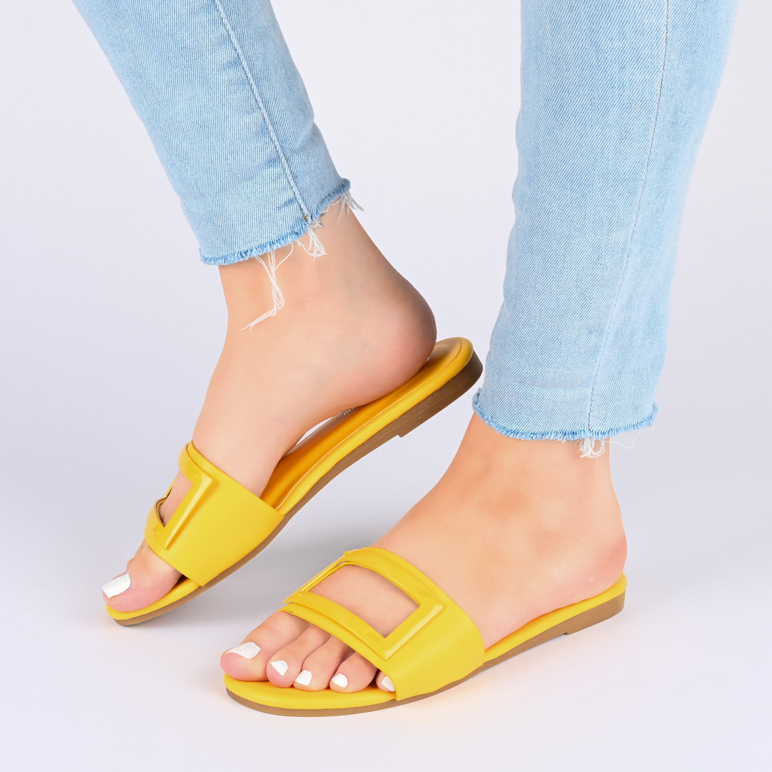 Journee Womens Clair Slide Low Block Heel Sandals