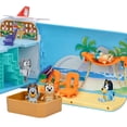thumbnail image 3 of Plano transformador 3 en 1 Playset Bluey con The Heelers, 3 of 7